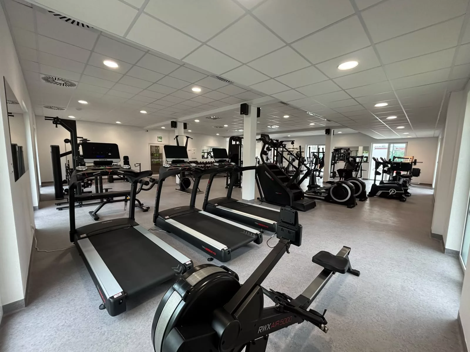 B - fit Żarów