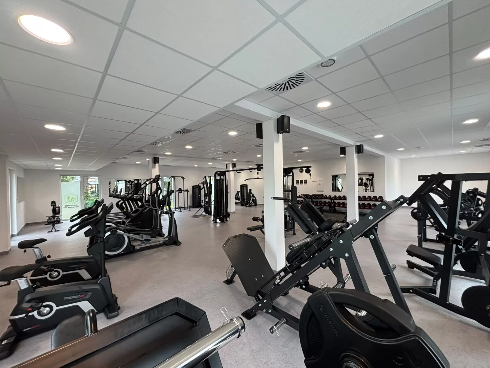 B - fit Żarów